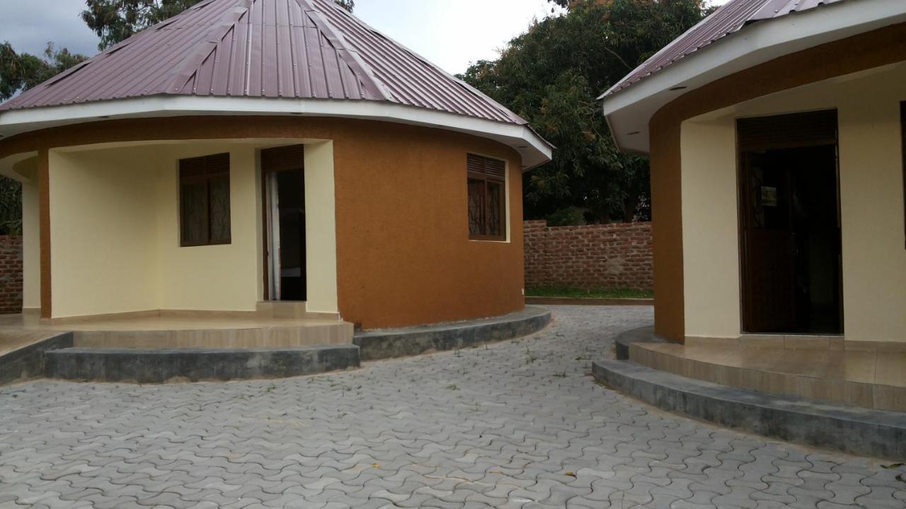 Kalalo Cottage Inn Pakwach Εξωτερικό φωτογραφία