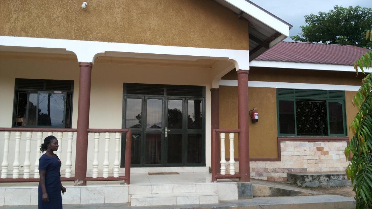 Kalalo Cottage Inn Pakwach Εξωτερικό φωτογραφία